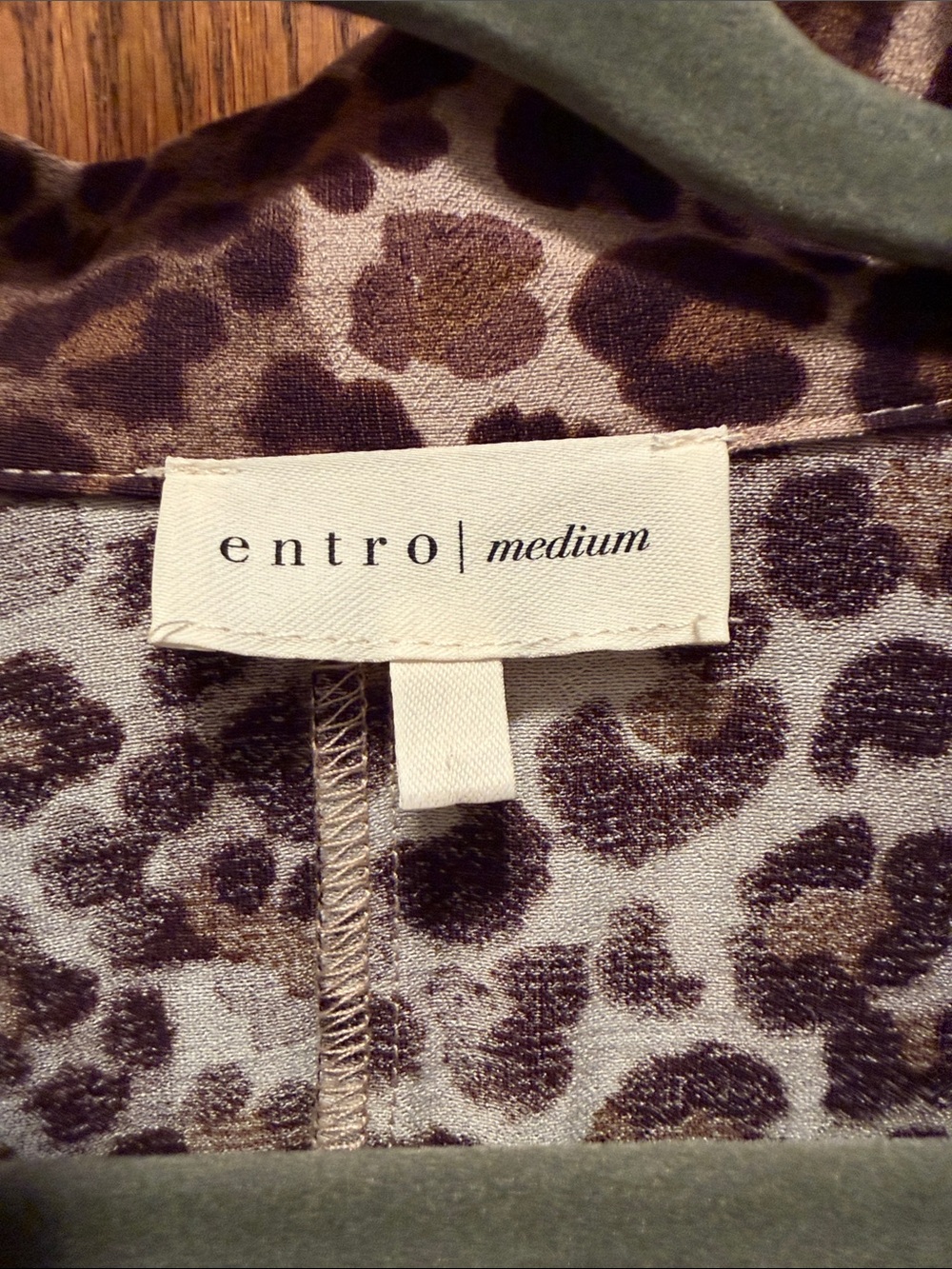 Entro Leopard Print V-Neck Women's Top with Stripe Trim - Picture 2 of 5